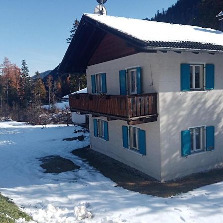 Relax Al Lago Di Braies Apartment Braies  Exterior photo